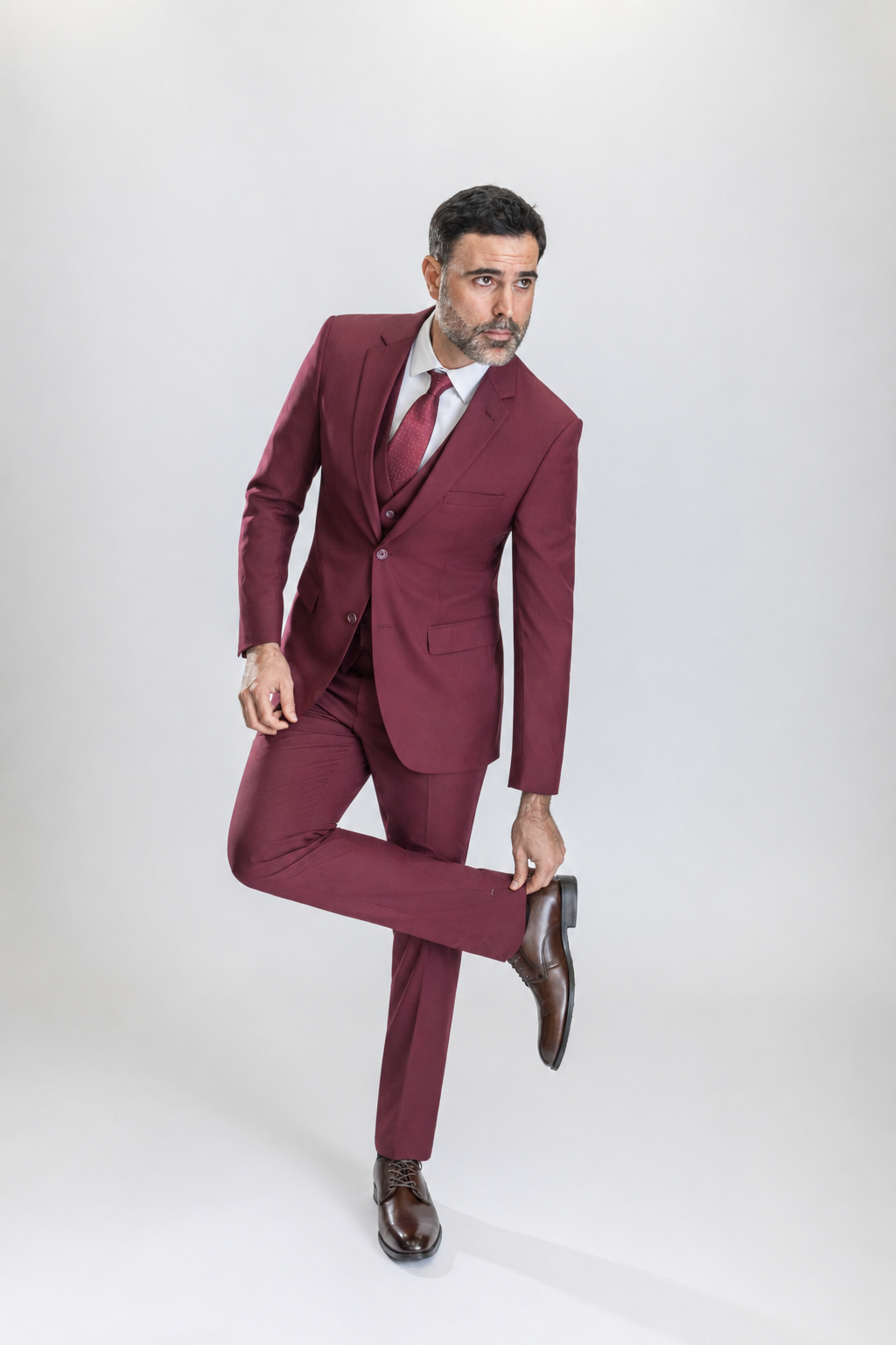 Caravelli 3pc Regular Fit Suit (Burgundy)