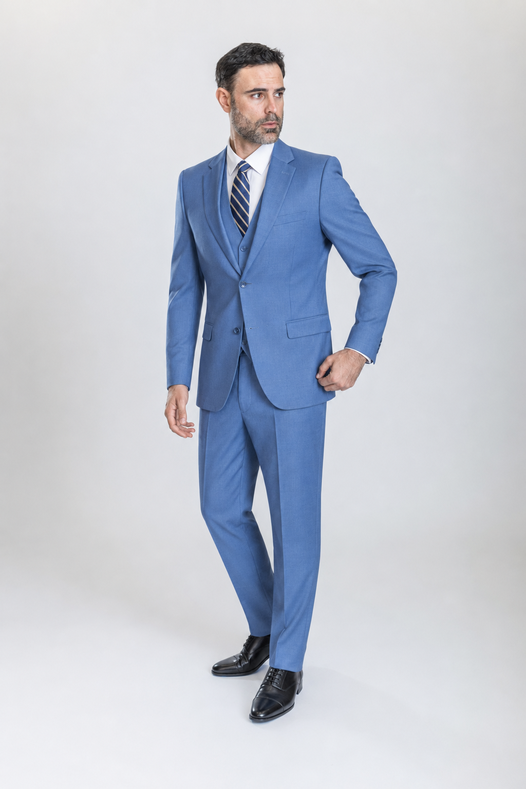 Caravelli 3pc Slim Fit Suit (Powder Blue)