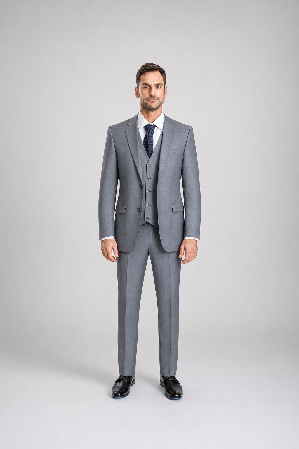 Caravelli 3pc Regular Fit Suit (Lt.Grey)