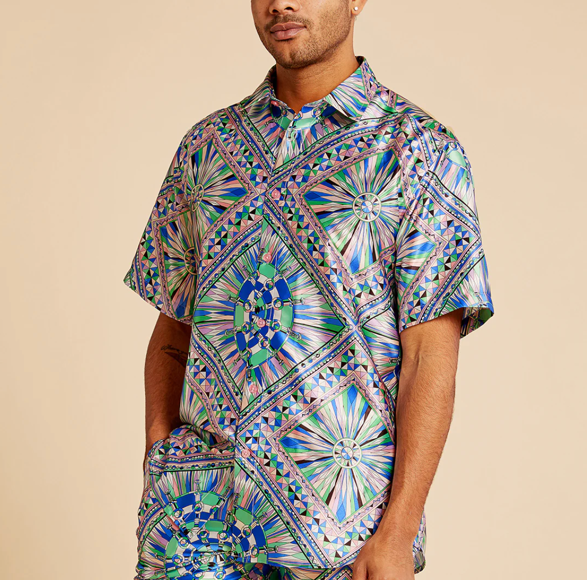 Inserch Short Sleeve Kaleidoscope Print Shirt