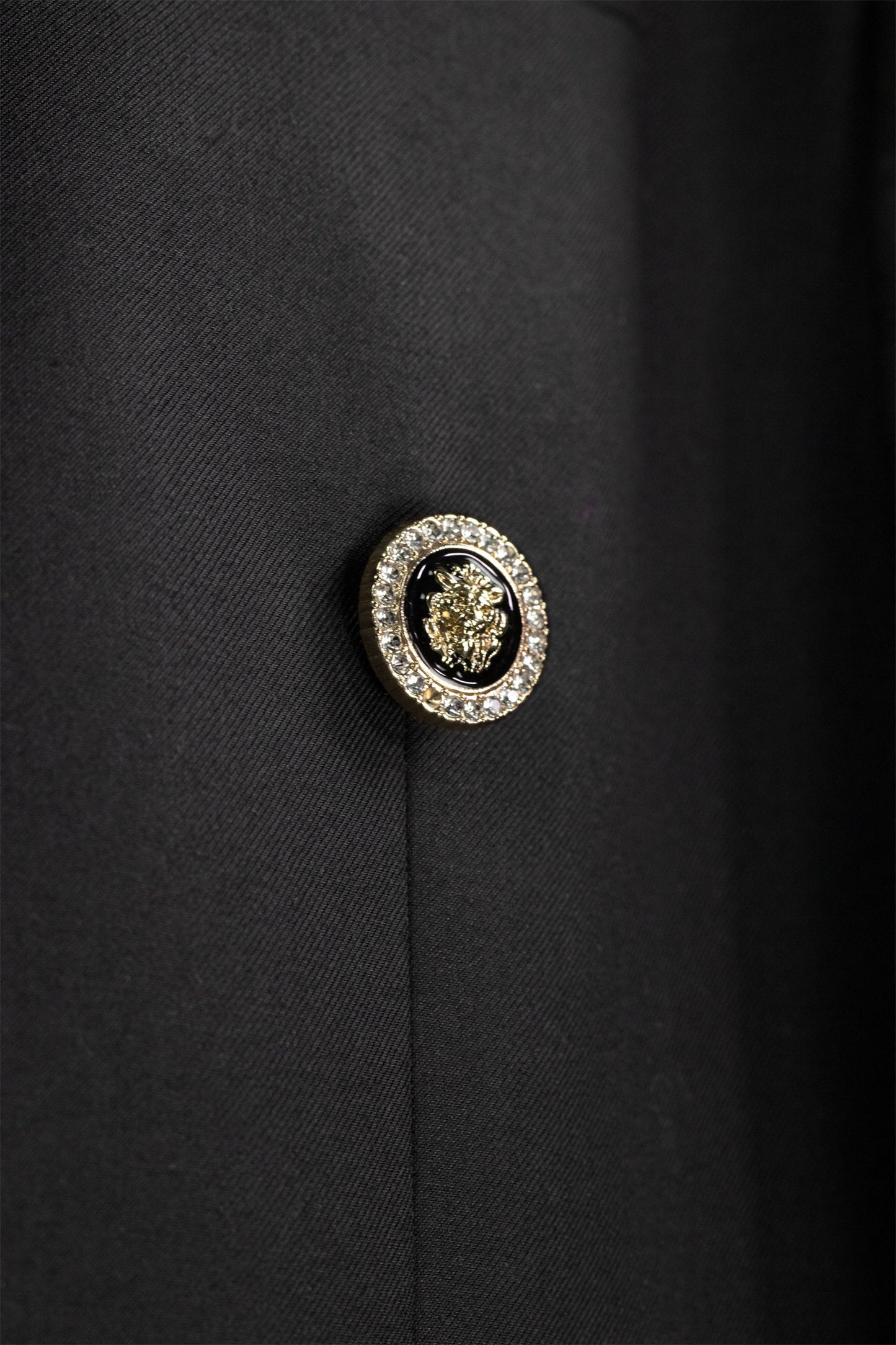 Vinci Modern Fit Double Breasted Satin Lapel Blazer (Black)
